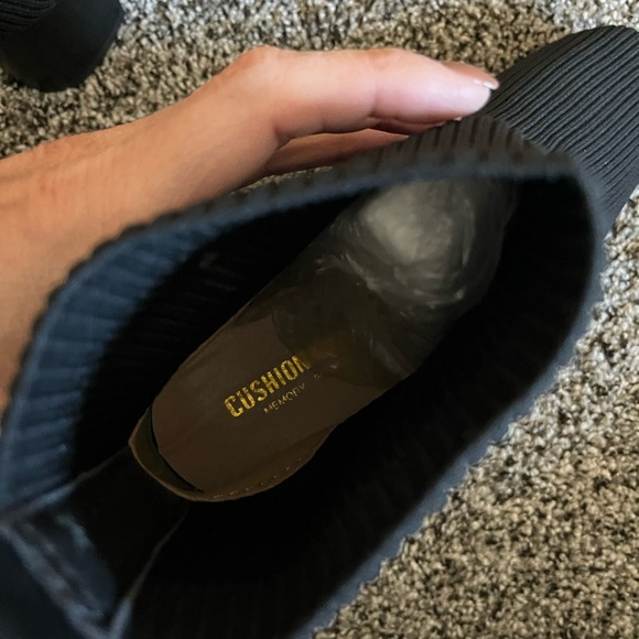 Cushionaire boots - Picture 5 of 6